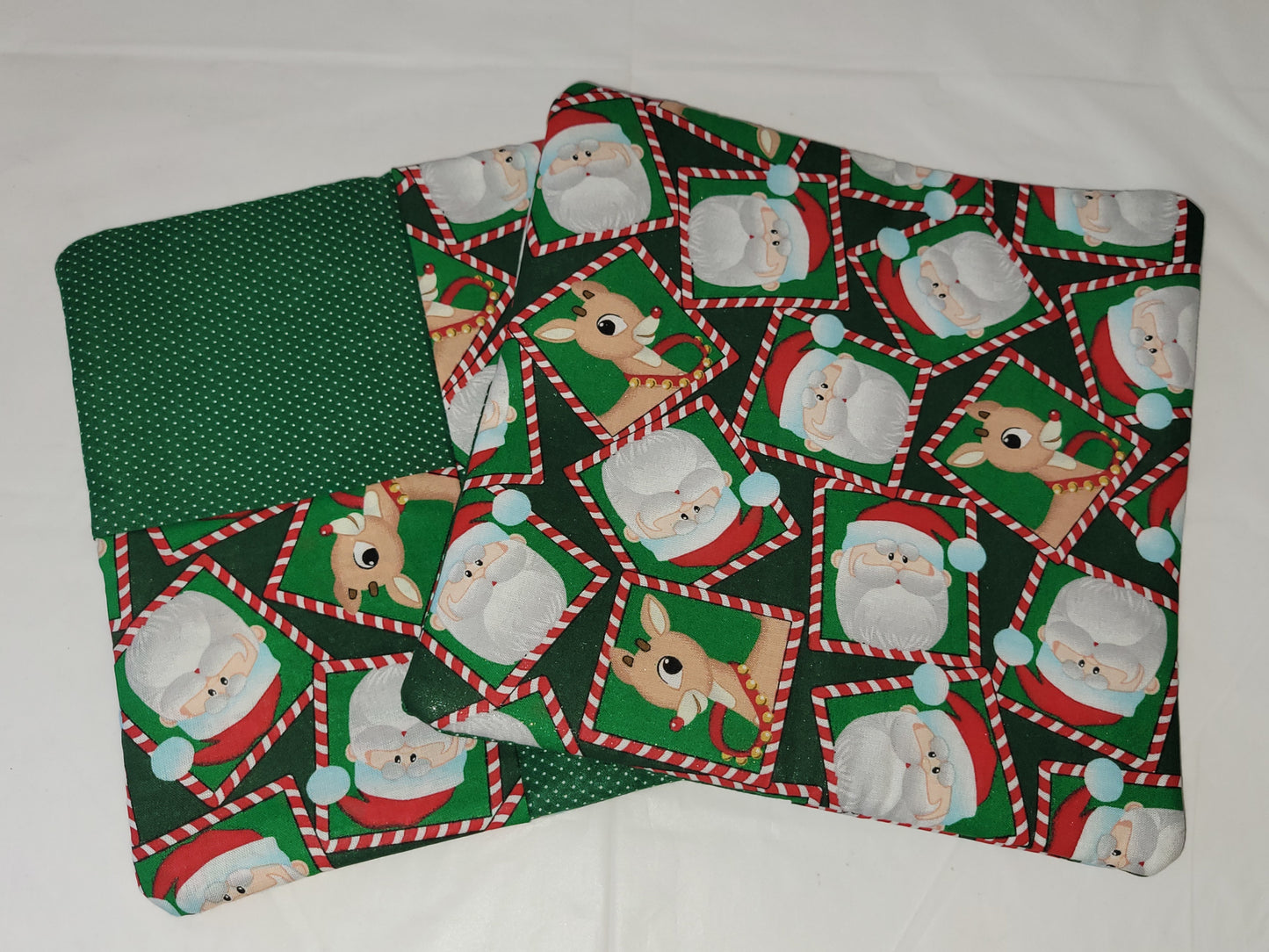 Rudolph and Santa Christmas Pot Holders - kingdomcountryranch